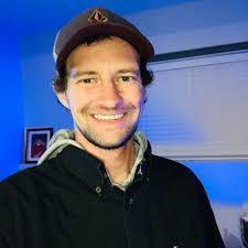 Paul Benoit's Instagram, Twitter & Facebook