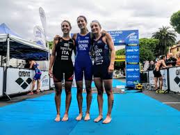 E' considerata la distanza di passaggio per chi si vuole dedicare alle lunghe distanze, come 70.3 e ironman. Tricolori Triathlon Olimpico Lerici Alla Bonin Il Titolo Assoluto E Alla Iogna Prat L Under 23