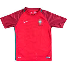 Positivo si la victoria de portugal ha dolido más en cataluña y en argentina que en hungría. Maillot Portugal Euro 2016 Vintage Football Area