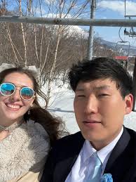 Perfect Wedding Experience with Snow and Sunshine