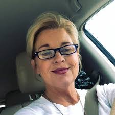 Michelle Martus's Instagram, Twitter & Facebook