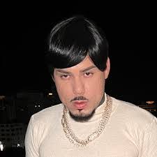 Ana Oregel's Instagram, Twitter & Facebook