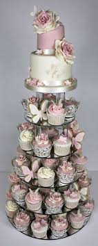 Wedding Cake Pink Off White Lavender And Silver Would Be Beautiful With Deep Purple Accented Wedding Hochzeitstorte Hochzeitstorte Design Torte Hochzeit