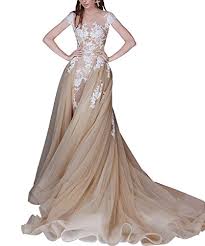 Indische hochzeitskleid sari und bluse hängen mit den weißen. Sari Kleider Bollywood Hochzeitskleid Test Vergleich 2021 7 Beste Kleider