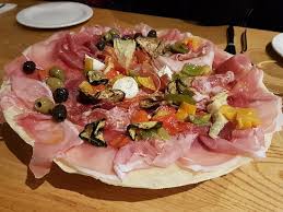 Restaurants package items to maintain temperature, quality, and freshness and to ensure delivery orders hold up during trips to customers. Olive Garden London Photos Restaurant Reviews Order Online Food Delivery Tripadvisor