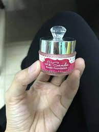 Le'sanda sweet foundation merupakan alas bedak yg lembut, wangi, dan mudah diratakan keseluruh wajah.nak cuba?? Spf60 Le Sanda Sweet Foundation Publicaciones Facebook