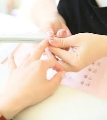 多汗症の原因と対策 手の汗が気になってネイルサロンに行きづらい 箕面 ネイル ネイルサロン