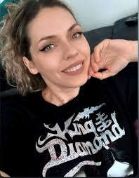 Alexandra Lioness guitarist/vocalist for Jenner