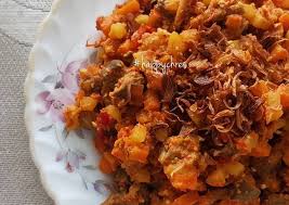 Paha bawah ayam,cuci bersih•wortel impor,kupas&potong sesuai selera•daun bawang&seledri,iris•daun jeruk•serai,geprek•daun. Sambal Goreng Hati Ayam Wortel Resep Masakan Makanan Pendamping Resep Ayam