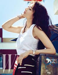 Claudia Kim Wearing Hamilton Jazzmaster Viewmatic Skeleton Lady Auto H32405811 W Korea Claudia Kim Women Asian Celebrities