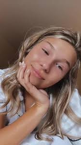 Emma Brumbaugh's Instagram, Twitter & Facebook