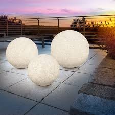 Solar Steinleuchten Mega Stones In 2020 Leuchtkugeln Garten Solarkugeln Gartenkugeln