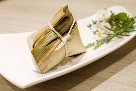 Zung2) is a traditional chinese rice dish made of glutinous rice stuffed with different fillings and wrapped in bamboo leaves (generally of the species indocalamus tessellatus), or sometimes with reed or other large flat leaves. ç²½ æ±‚çœŸç™¾ç§'