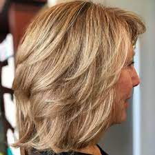 60 Medium Length Wavy Layered Haircut Hair Styles Wavy Layered Haircuts Medium Hair Styles