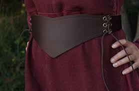 Medieval Leather Cinch Belt order online with larp-fashion.co.uk