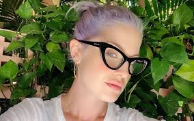 She opened up about getting gastric bypass surgery kelly osbourne just rang in her 36thbirthday (hbd, kelly!), and she showed off her recent. Kelly Osbourne Struggles With Terrible Anxiety As She Prepares For New Acting Career Up News Info
