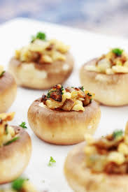 Champignons Farcis Aux Eminces D Escargot Creme De Comte Champignons Farcis Recettes De Cuisine Champignons Farcis Au Fromage
