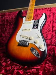 Fender American Ultra Luxe Vintage '50s Stratocaster - 3-Color Sunburs