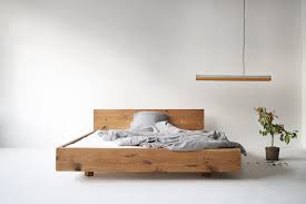 Unser testerteam hat unterschiedliche hersteller unter die lupe genommen atmosphäre und wir zeigen ihnen hier alle ergebnisse unseres vergleichs. Altholz Eichen Bett Lussan Mit Lehne Fraaiberlin