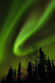The Northern Lights In Alaska All You Need To Know See The Northern Lights Northern Lights Photography Alaska Northern Lights