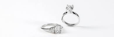 The more colorless a diamond is, the more it is worth. How Much Is A 1 Carat Diamond Worth