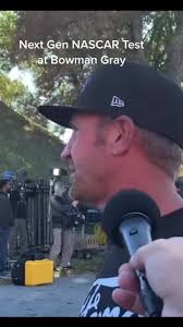 Mad Man Micky Bowmen