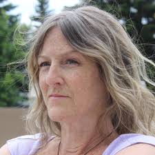 Tracy Carroll's Instagram, Twitter & Facebook