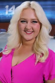 Liz Desantis's Instagram, Twitter & Facebook