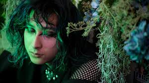 💚🖤💚🖤 Trying to get them to come save us from ourselves 👽👽 ☠️☠️  Makeup, wardrobe, set design, lighting and 📸 @lost.cache