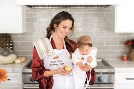 This guide for 10 thanksgiving kitchen essentials will give you a list of the ten most important items for the job! Christy Carlson Romano S Yummy Collection Kid S Ultimate Thanksgiving Kitchen Set