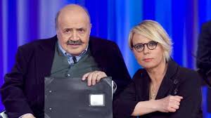 Maurizio costanzo, nuovo responsabile delle strategie di comunicazione della roma da pochissimo tempo, non vede l'ora di iniziare a lavorare per il club giallorosso. Maurizio Costanzo La Rivelazione Che Scuote Maria De Filippi Il Segreto A Lungo Nascosto