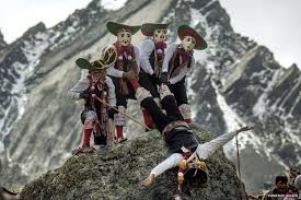 El peregrinaje a Qoyllur Rit'i en los Andes cusqueños en Peru, en ...