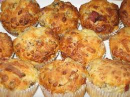 Pizzamuffins Rezept Mit Bild Kochbar De Rezepte Pizza Muffins Pizza Muffins Rezept