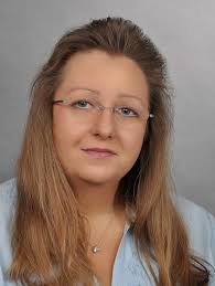 Amazon.com: Sternenjahr und Märchenzeit: 9783961119318: Becker, Renate  Anna, Görlitzer, Sebastian, Gross, Angelika, Güllich, Rainer, Haupt, Linda  Maria, Hertting, Maria, Jakobs, Leonie, Kaufmann, Bernadette Maria, Klein,  Andrea, Kohler, Markus, Krüger ...