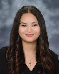 Iris Reilly's Instagram, Twitter & Facebook