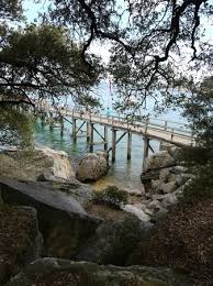 Le bois de la chaise est un site naturel unique qui a depuis longtemps charmé les français. Bois De La Chaise Estacade Photo De Noirmoutier En L Ile Ile De Noirmoutier Tripadvisor