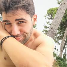 Mykene, auch mykenai, mykenä, veraltet mycenä oder dichterisch myzen (altgriechisch μυκήνη mykḗnē oder μυκήνα mykḗna, auch als plural μυκῆναι mykḗnai (); Petros Iakovidis On Instagram Kalhmera Instagram Mens Sunglasses Men