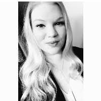 Kylie Strasser's Instagram, Twitter & Facebook