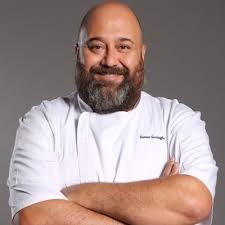 Masterchef ile gündeme gelen somer sivrioğlu'nun eşinden boşanacağı iddia edildi. Somer Sivrioglu Somersivrioglu Twitter