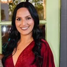 Heather Chaisson's Instagram, Twitter & Facebook