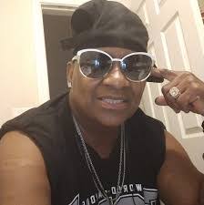 Dena Clarke's Instagram, Twitter & Facebook