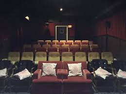 The Nightlite Cinema In Akron Oh Approx 44 Seats