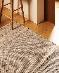 two tone rug in 2020 tapijt tapijt woonkamer zara