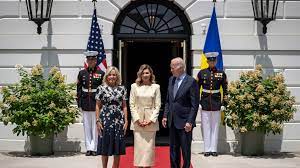 Olena Zelenska, the First Lady of Ukraine, Dressed With Pride to Meet With  President Biden | Glamour
