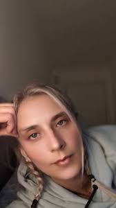 Rowan Stephenson's Instagram, Twitter & Facebook