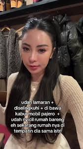 Udah dilamar, kupikir bakal jadi akhir bahagia. Tapi ternyata, aku cuma  jadi batu loncatan… Diselingkuhi, ditinggal tanpa penjelasan. Mobil Pajero  yang aku perjuangkan, dibawa kabur. Rumah yang kita ...