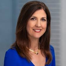 Kristen Crossman's Instagram, Twitter & Facebook