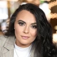 Ashley Ballinger's Instagram, Twitter & Facebook