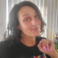 Kristin Brewster's Instagram, Twitter & Facebook