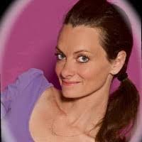 Elizabeth Damron's Instagram, Twitter & Facebook